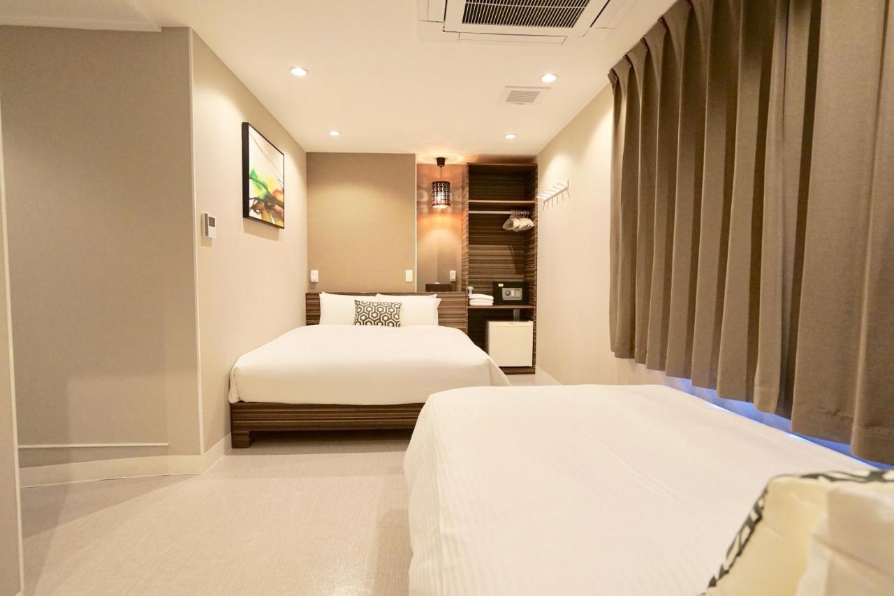 Hotel 88 Shinsaibashi Osaka Exterior foto